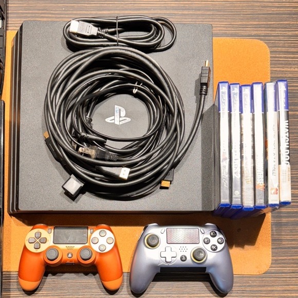 Sony PS4 Pro 1TB TESTED + 2 Controllers + 6 Games Watch Dogs Uncharted Bundle